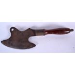 AN 18TH/19TH CENTURY BUTCHER'S COUNTRY HOUSE MEAT CLEAVER AXE OR CHOPPER, formed with a scimitar sh