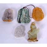 A 20TH CENTURY CHINESE JADEITE PENDANT, together with four other carvings. (5)