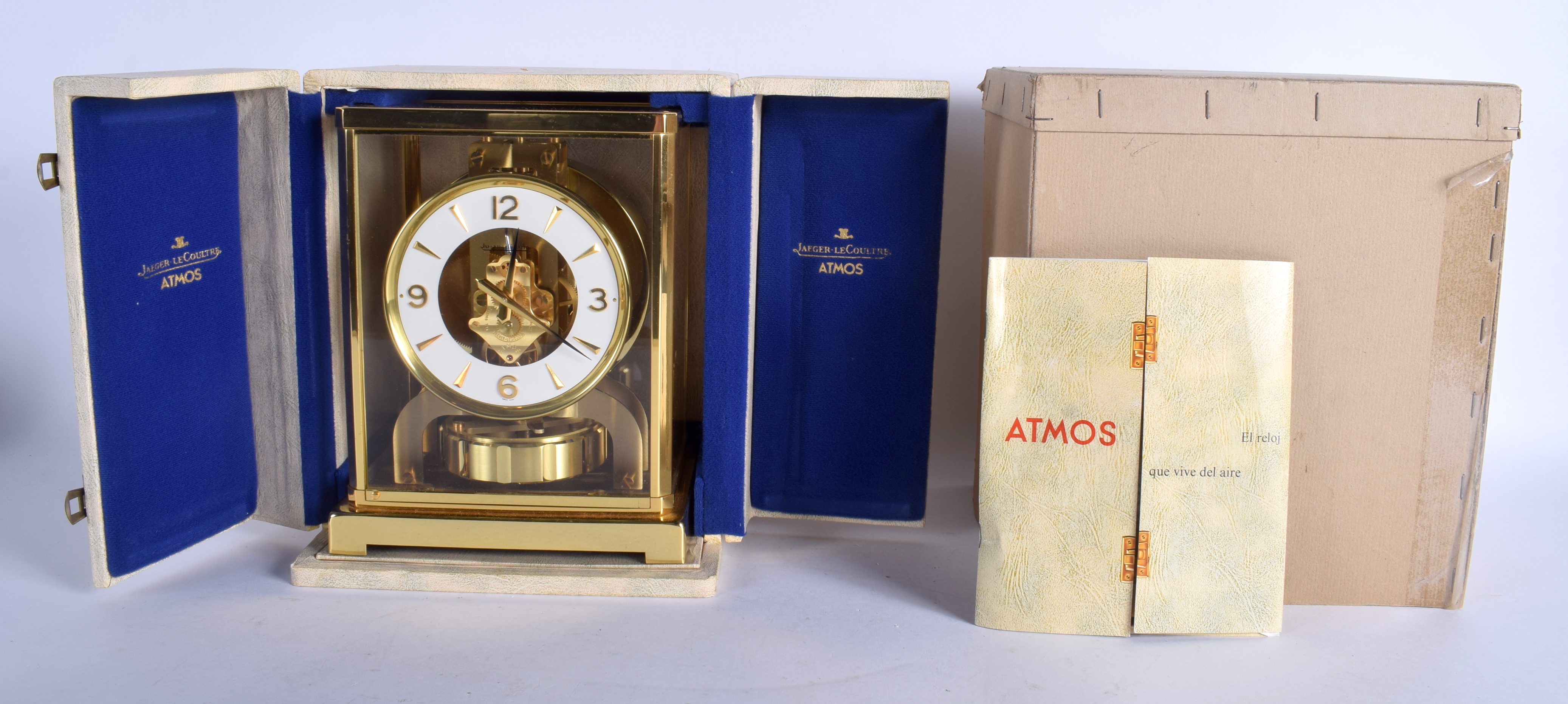 A BOXED ATMOS JAEGER LE COULTRE ATMOS CLOCK No 240893. 21 cm x 15.5 cm. - Bild 4 aus 4
