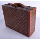 A LOUIS VUITTON BRIEFCASE No 113126. 14 cm x 43 cm x 33.5 cm.