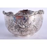 AN 18TH/19TH CENTURY CONTINENTAL SILVER BOWL decorated with foliage. 6.7 oz. 11.5 cm wide.