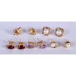 ASSORTED GOLD EARRINGS. (10)