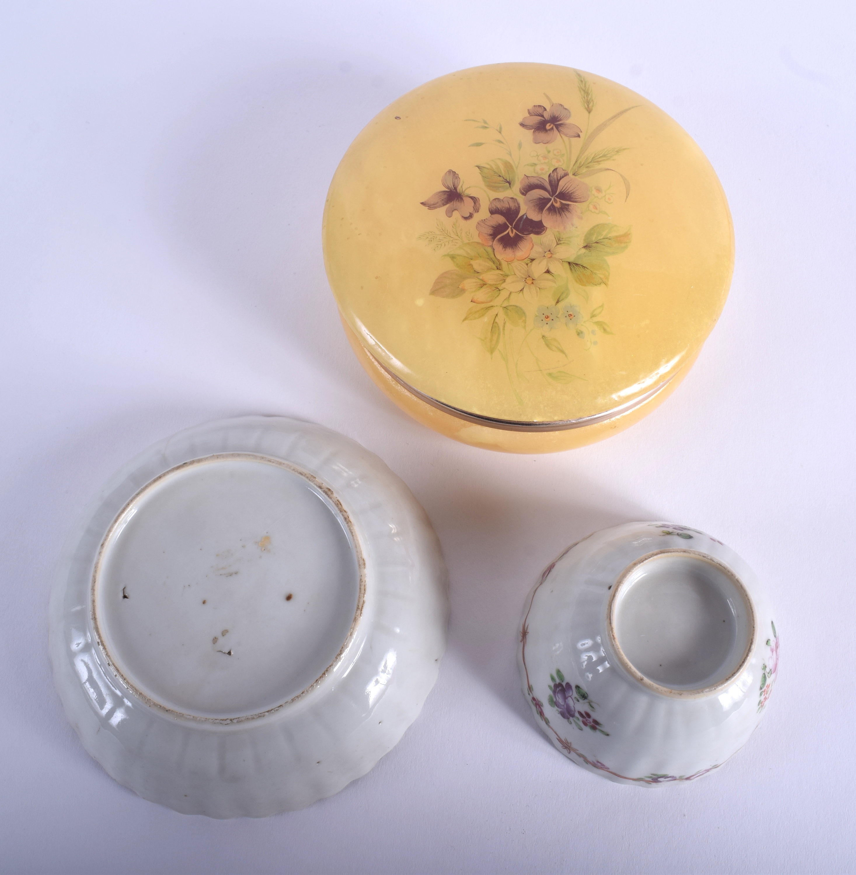 A PAINTED BOX AND COVER and an antique teabowl & saucer (3) - Image 2 of 2