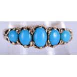 AN ANTIQUE 15CT GOLD AND TURQUOISE RING. P/Q. 3.1 grams.