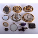 ASSORTED ANTIQUE BROOCHES. (qty)