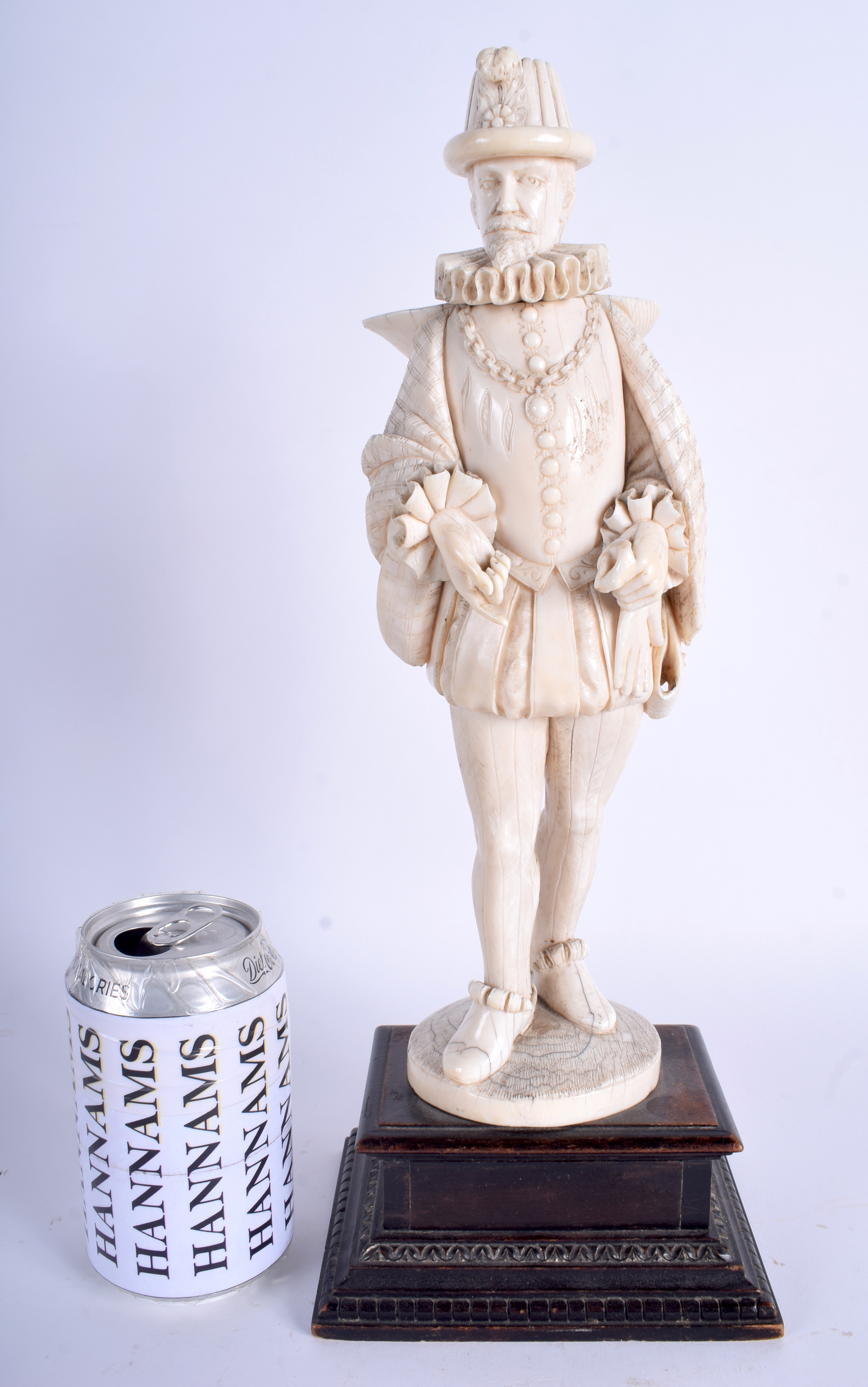 A LARGE 19TH CENTURY CONTINENTAL IVORY DIEPPE FIGURE OF A DANDY modelled in ruffles. 37 cm high.