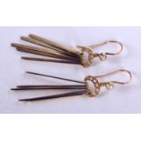A STYLISH PAIR OF 18CT GOLD EARRINGS. 5 grams. 3 cm long.