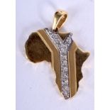 AN 18CT GOLD AND DIAMOND ROBIN ISLAND PENDANT. 5.3 grams. 2.25 cm x 2 cm.