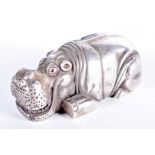 AN UNUSUAL CONTINENTAL SILVER HIPPO. 82.7 grams. 7.5 cm x 5 cm.