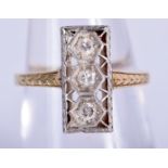 AN ART DECO 14CT GOLD AND DIAMOND RING. L/M. 3.3 grams.