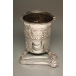 A LATE VICTORIAN SILVER ICE BUCKET WITH MATCHING TONGS AND LINER, maker Charles Edwards, London