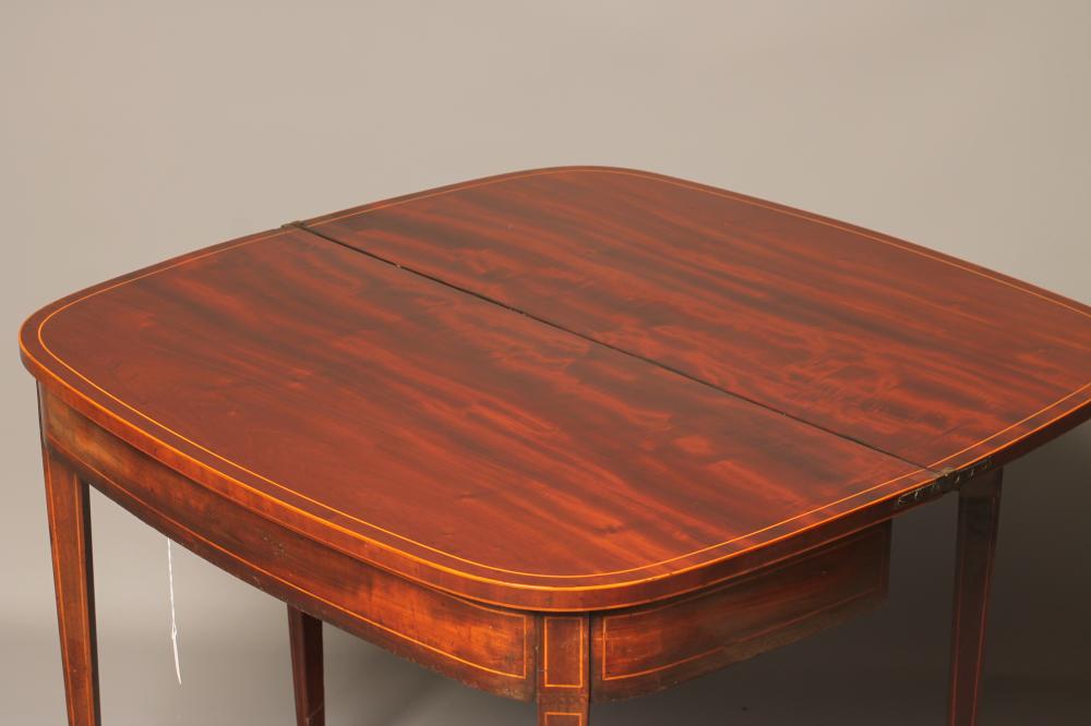 A GEORGIAN MAHOGANY FOLDING TEA TABLE, late 18th century, of D form with boxwood stringing, the - Image 3 of 4