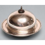 A SILVER MUFFIN DISH AND COVER, maker Wm. Hutton, Sheffield 1916, of circular form with reeded