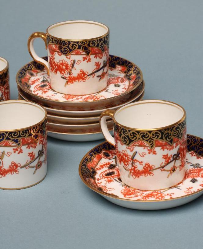A SET OF SIX ROYAL CROWN DERBY CHINA COFFEE CANS AND SAUCERS, 1912, printed and over painted in - Bild 2 aus 2