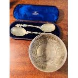 White metal bowl and two spoons in original Madras case