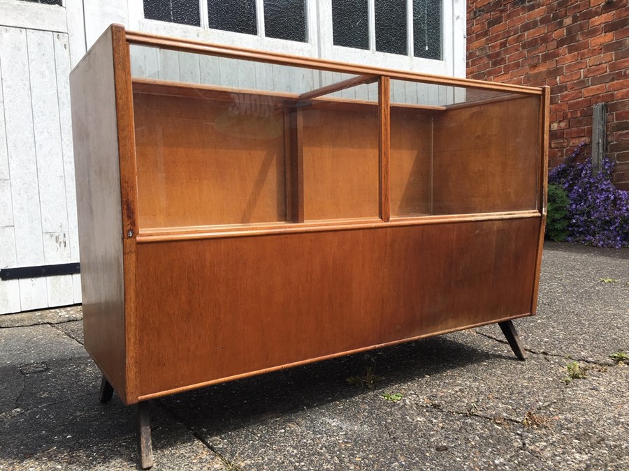 A 1950’s jouiner made shop counter in good condition. 137 l x 54 w 92cms h - Image 2 of 2