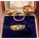 Four 18ct gold rings 19 gms