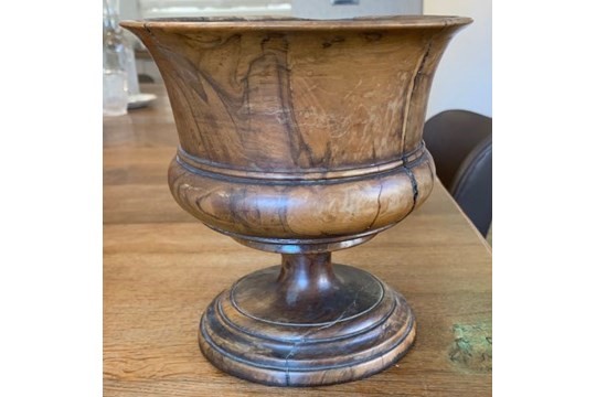 Superb 18thC lignum vitae wassail bowl in well used condition 17 cm diameter 18 cm high(screw from - Image 4 of 4