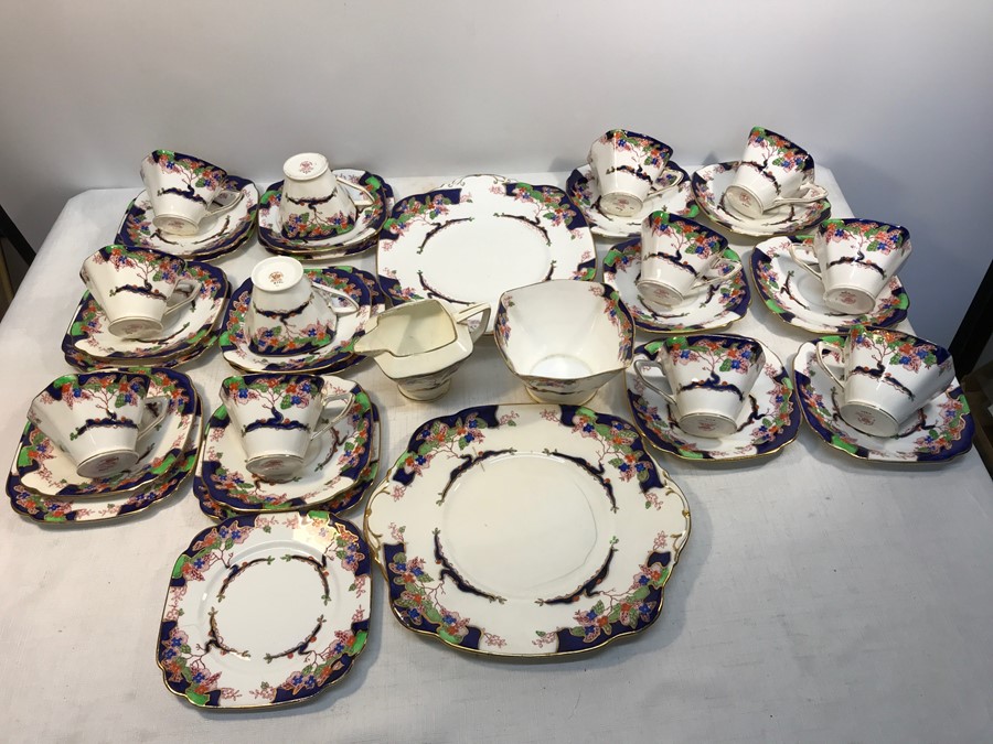 1920's floral patterned tea ware, 35 pieces, 1 large plate a/f