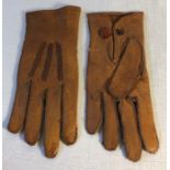 Childs Edwardian leather gloves. 14cms l.