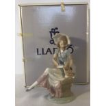 LLADRO, Picture Perfect 7612, Original box and mint.