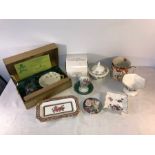 Assorted pottery inc Belleek, Royal Doulton, Wedgwood, Royal Worcester, Aynsley, Kaiser and a