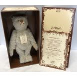 Steiff British Collectors 1911 Replica Teddy Bear, Ltd Edition 819 of 3000, Mint and boxes. 40cms