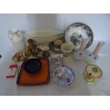 Mixed lot of ceramics including William Ratcliffe Chinese cup and saucer, 1813/14. Hornsea