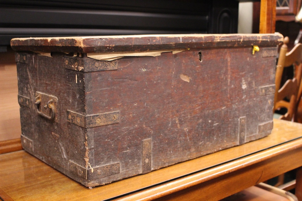 A WOODEN HINGED LID BOX WITH A LARGE SUITCASE, the suitcase bound with metal and bentwood, with - Image 2 of 5