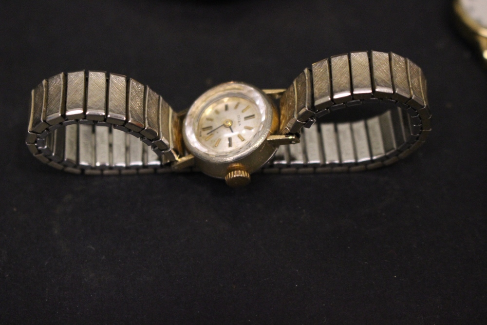 A MIXED LOT OF ITEMS, includes; (4) ladies watches, (i) Doxa, (ii) Citizen, (iii) Rotary Quartz, ( - Image 3 of 6