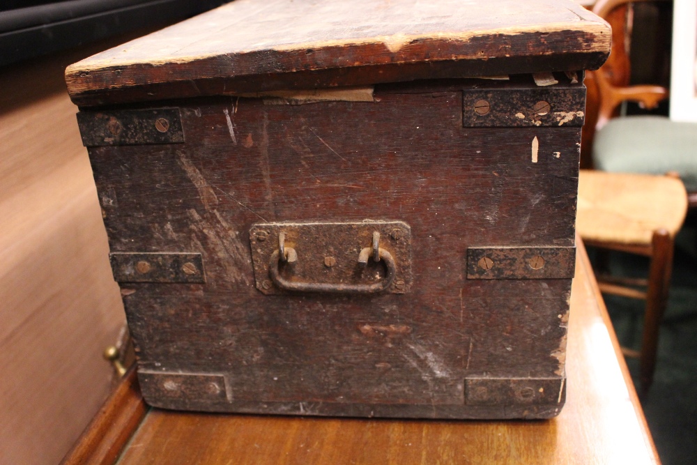 A WOODEN HINGED LID BOX WITH A LARGE SUITCASE, the suitcase bound with metal and bentwood, with - Image 3 of 5