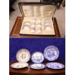 A CASED ROYAL DOULTON COFFEE SET, 'English Renaissance' pattern, 6 cups, 5 saucers, together with