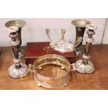 A MIXED LOT OF ITEMS, includes; (i) A silver plated pair of candle sticks with floral detail, 11"