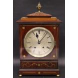 A VERY FINE REGENCY STYLE BRASS INLAID BRACKET CLOCK, with a gadrooned chamfer top, surmounted by