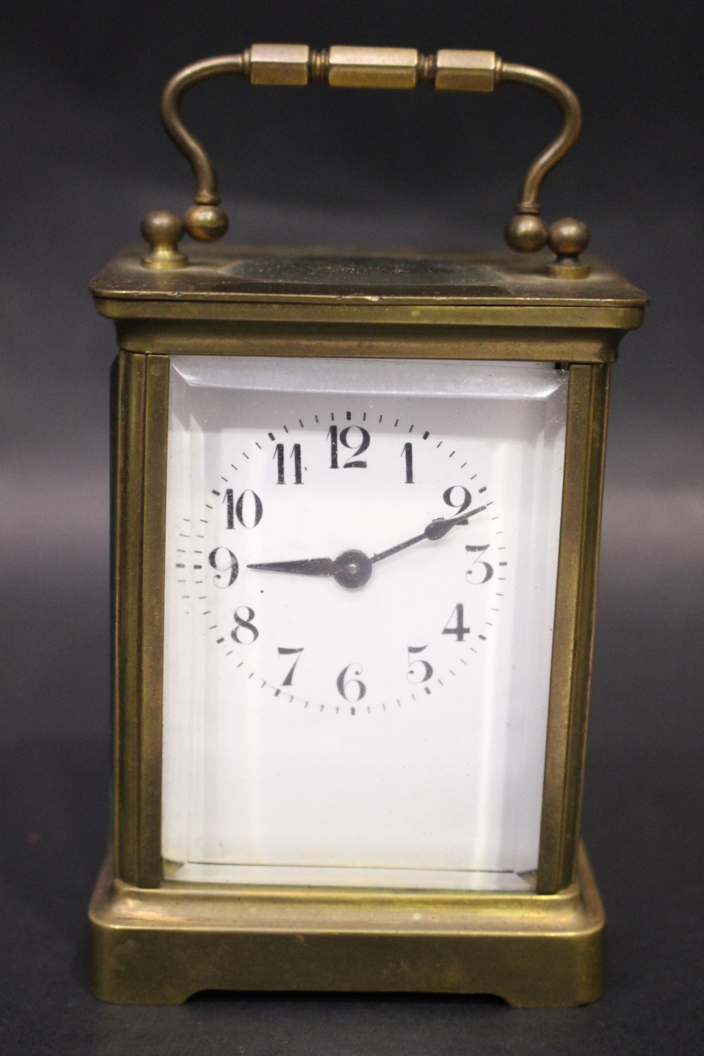 A FRENCH CASH CARRIAGE CLOCK, brass frame, bevelled glass on all sides, 5" x 4" x 3.5" approx case - Image 4 of 7