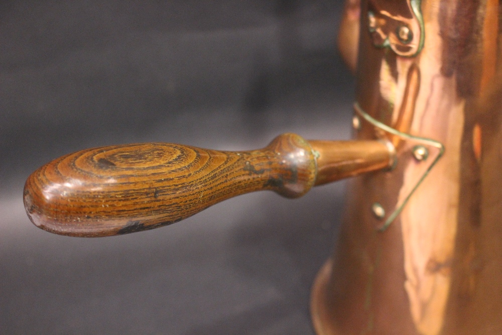 A COPPERWARE KETTLE, with hinged lid, and turned wooden handle, 11.25" tall approx - Image 4 of 5