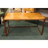 A MID CENTURY STYLE COFFEE TABLE 38" x 19" x 19" approx