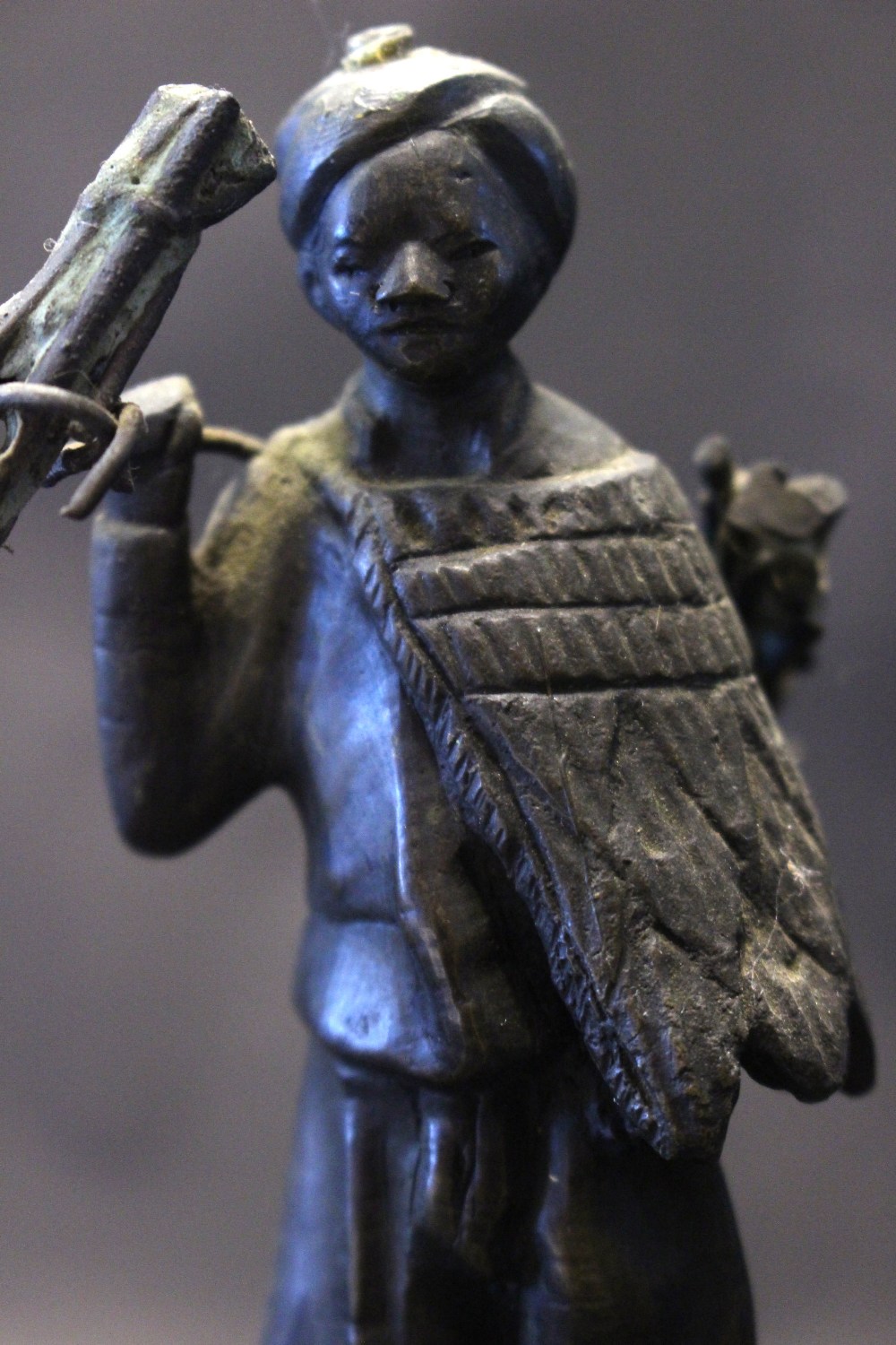 A 19TH CENTURY MINATURE BRONZE SCULPTURE, Possibly Japanese, of a boy carrying bamboo, 13cm high - Image 5 of 5