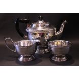 A THREE PIECE 'VINERS OF SHEFFIELD" SILVER PLATED TEA SET, includes tea pot, sugar bowl & jug,