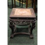 A 19TH CENTURY LOW RISE MARBLE TOPPED SIDE / LAMP TABLE, with pierced and carved skirt, having fruit