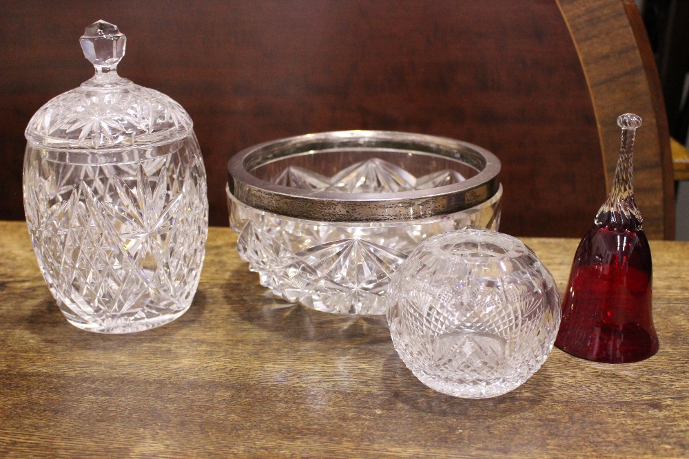 A MIXED GLASS LOT, includes; (i) A silver rimed centre bowl, maker's mark HF & Co, date letter '