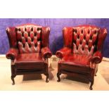 A PAIR OF VERY FINE BUTTON BACKED 'CHESTERFIELD' ARM CHAIRS, 40" x 22" approx