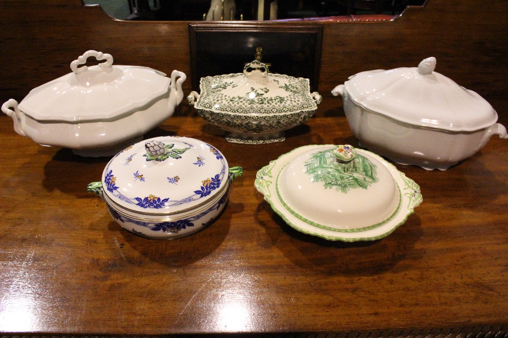 A COLLECTION OF TERRINES / SERVERS, 5 in the lot, includes; (i) Burgess & Leigh Countess, (i)