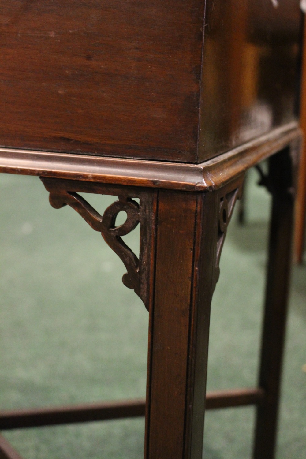 A 19TH CENTURY DECANTER / BUTLERS TABLE, with raised pierced sides, on square leg united by a 'x' - Image 3 of 4