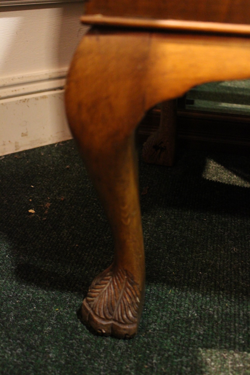 AN ART DECO WALNUT FALL FRONT WRITING BUREAU, with two drawers, raised on cabriole leg - Image 4 of 4