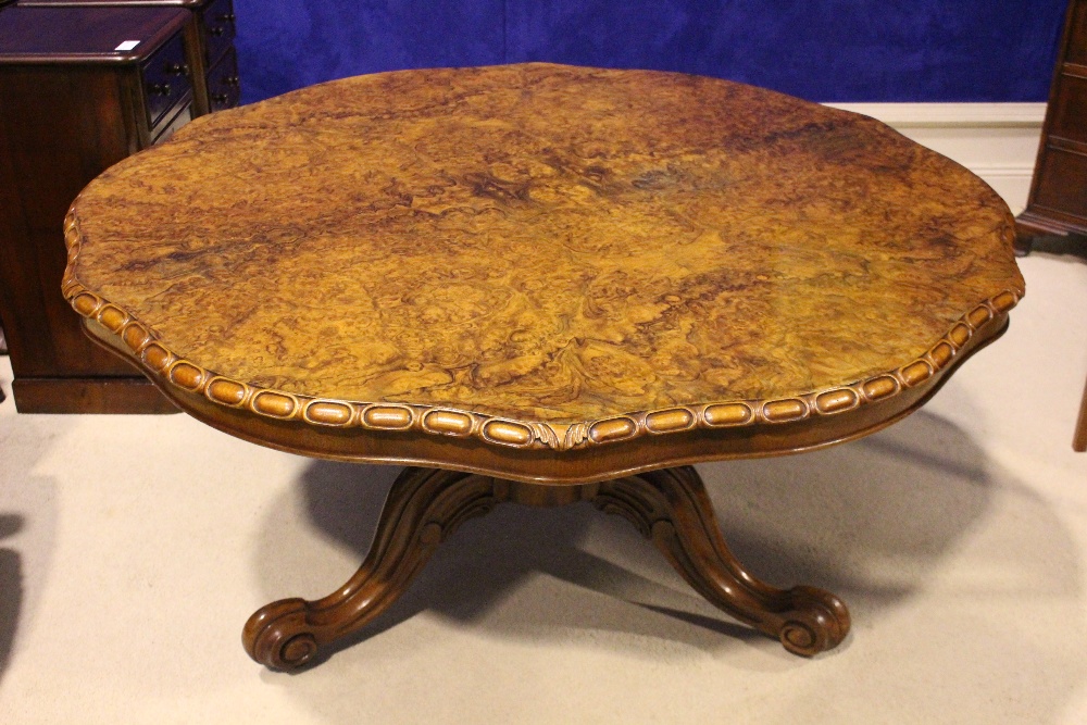 A VERY FINE 19TH CENTURY BURR WALNUT CENTRE / DINING 'FLIP TOP' TABLE, with gadrooned rim, raised on