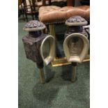 A PAIR OF ANTIQUE CARRIAGE LAMPS