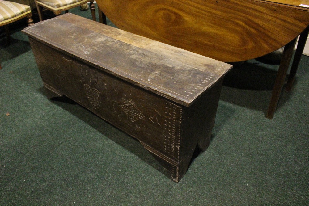 AN OAK COFFER CHEST / MARRIAGE CHEST, with carved initials to the front and a love heart motif to - Image 3 of 7
