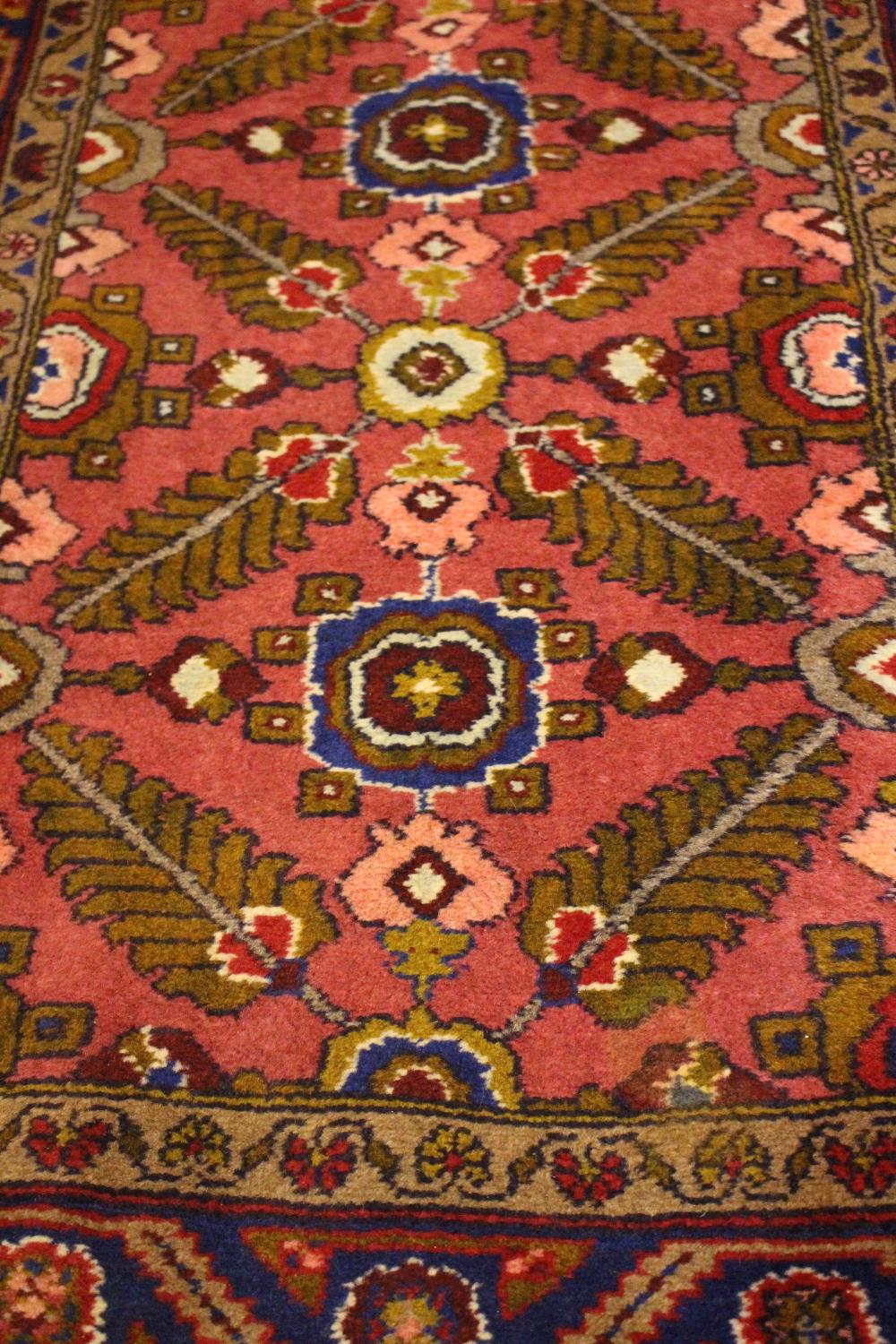 A VERY GOOD QUALITY HAMDAN FLOOR RUNNER, with foliage centre motif, multi border, 263" x 33" approx - Image 2 of 2