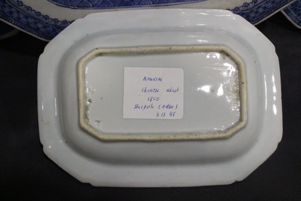 A COLLECTION OF 19TH CENTURY CHINESE EXPORT WARE (5) Serving dishes, includes one labelled ' - Image 7 of 16